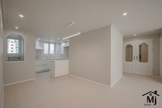 /user/m/mjdesign1837/editor/2405/b1bcb42110755104db65d49713be2b8d_1715847278_2044.jpg 이미지크게보기