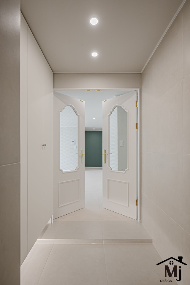 /user/m/mjdesign1837/editor/2405/b1bcb42110755104db65d49713be2b8d_1715847331_1058.jpg 이미지크게보기