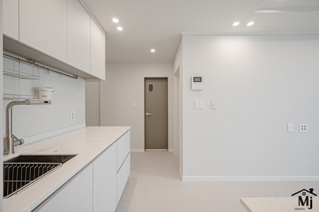 /user/m/mjdesign1837/editor/2408/564830d8a308972e960d263449ad7530_1722904846_7076.jpg 이미지크게보기