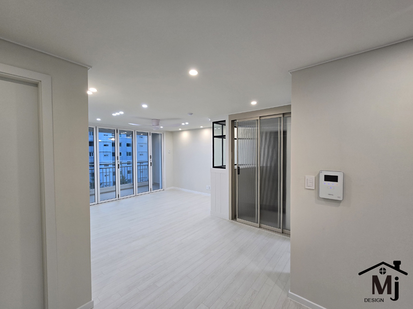 /user/m/mjdesign1837/editor/2409/ac2c70f61e1d25bb524486b063258834_1726194167_9393.jpg 이미지크게보기