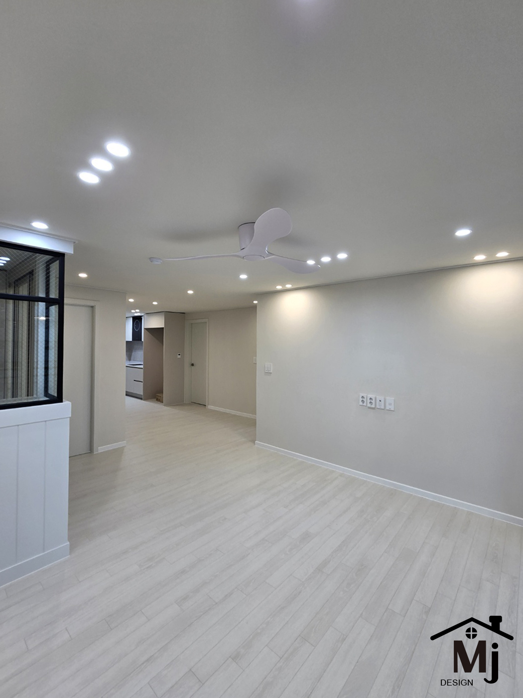 /user/m/mjdesign1837/editor/2409/ac2c70f61e1d25bb524486b063258834_1726194180_8929.jpg 이미지크게보기