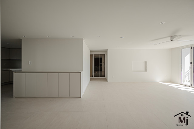 /user/m/mjdesign1837/editor/2410/ee64830726956861654c1939f61d664e_1729751584_158.jpg 이미지크게보기