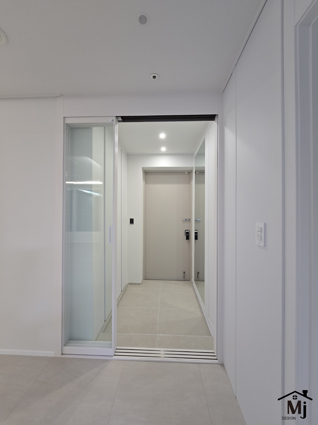 /user/m/mjdesign1837/editor/2412/d727354e99a7af3f5f647df1948a427f_1734333943_1028.jpg 이미지크게보기