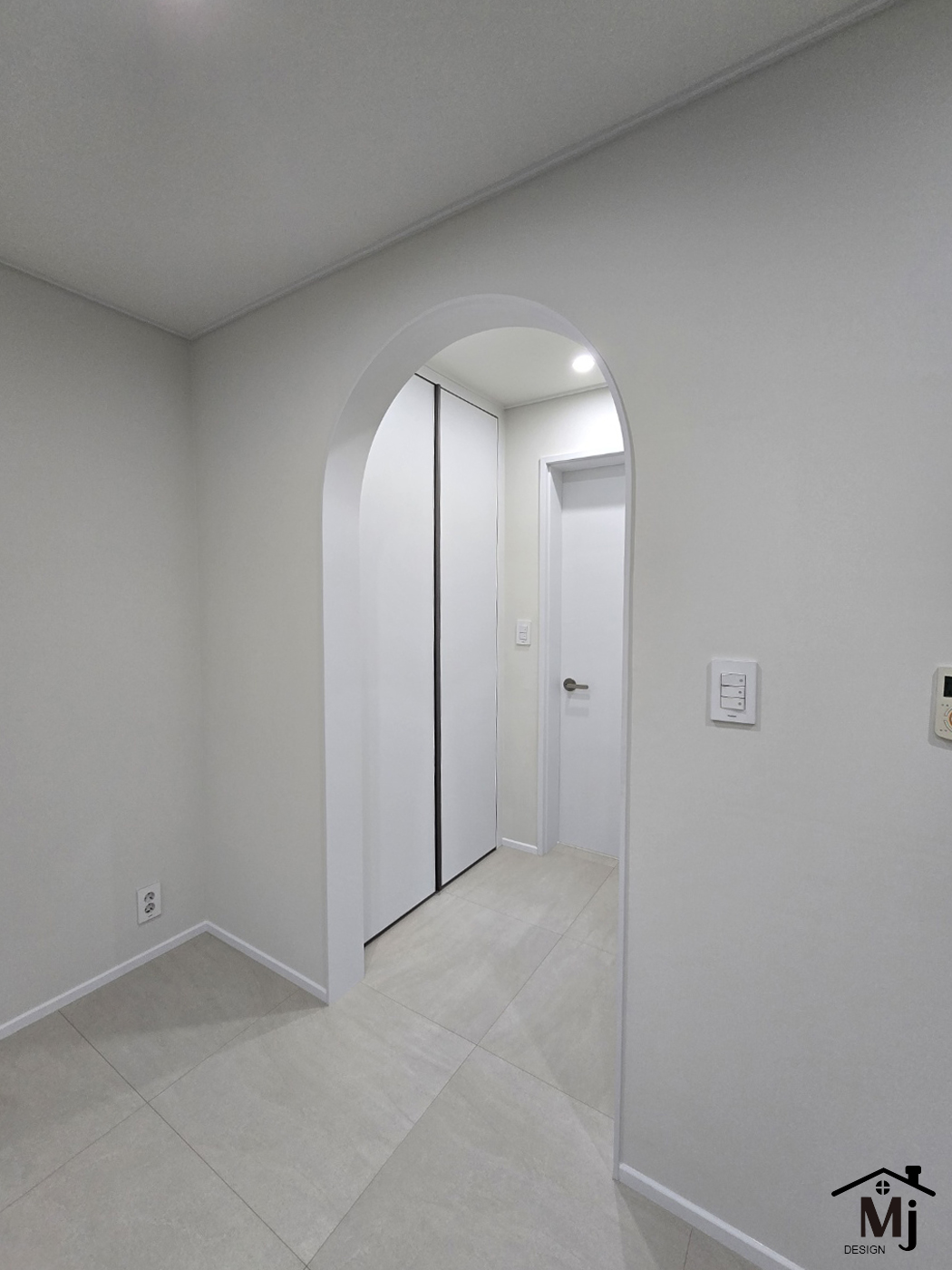 /user/m/mjdesign1837/editor/2412/d727354e99a7af3f5f647df1948a427f_1734333972_353.jpg 이미지크게보기