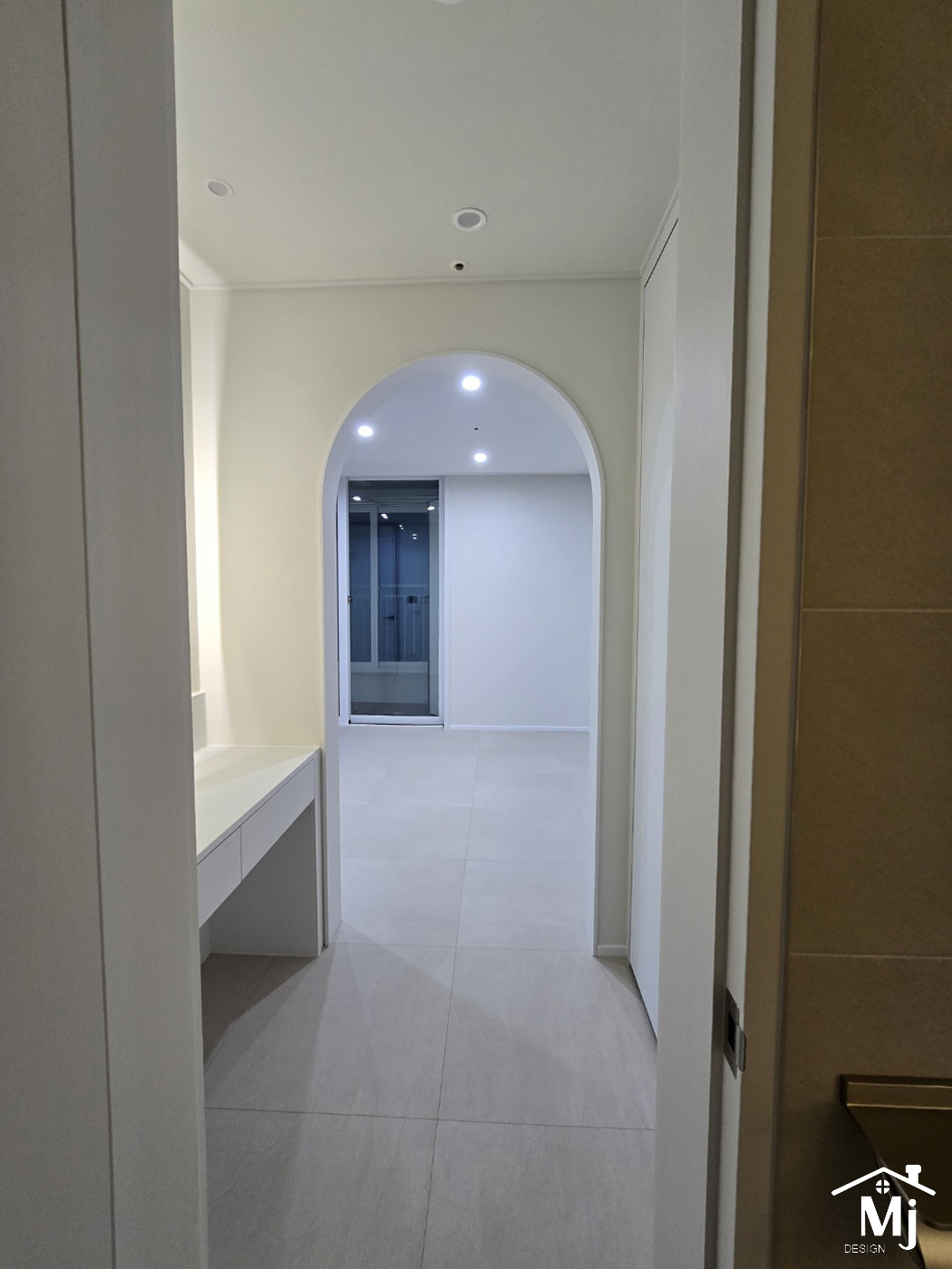 /user/m/mjdesign1837/editor/2412/d727354e99a7af3f5f647df1948a427f_1734333972_4912.jpg 이미지크게보기