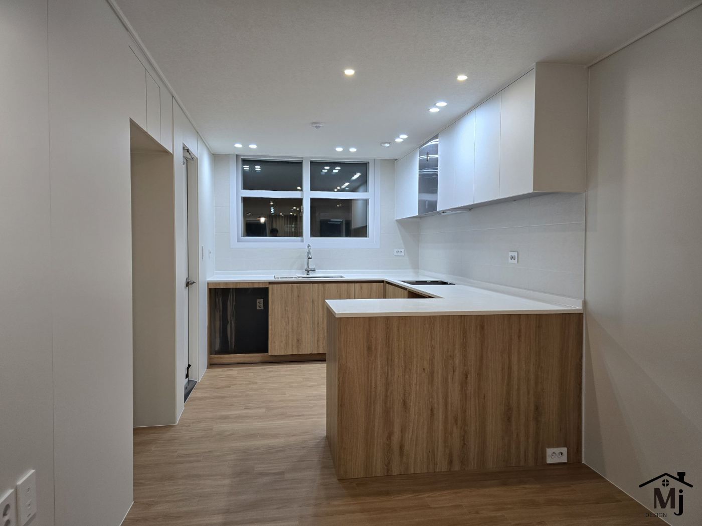 /user/m/mjdesign1837/editor/2502/04b56c41cbf73afad2a25dcff7dba8fc_1738716562_887.jpg 이미지크게보기