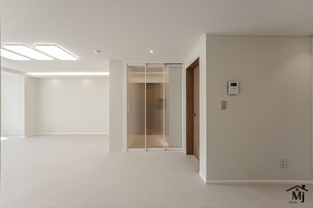 /user/m/mjdesign1837/editor/2504/9ea820bc9c7b98c10052500447cc98d6_1745798899_0793.jpg 이미지크게보기