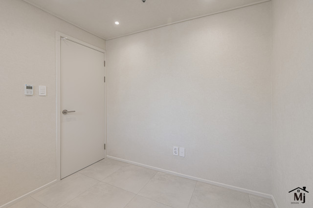 /user/m/mjdesign1837/editor/2511/f13076974aaa0d746eada36ab5c4ab83_1763532492_2781.jpg 이미지크게보기